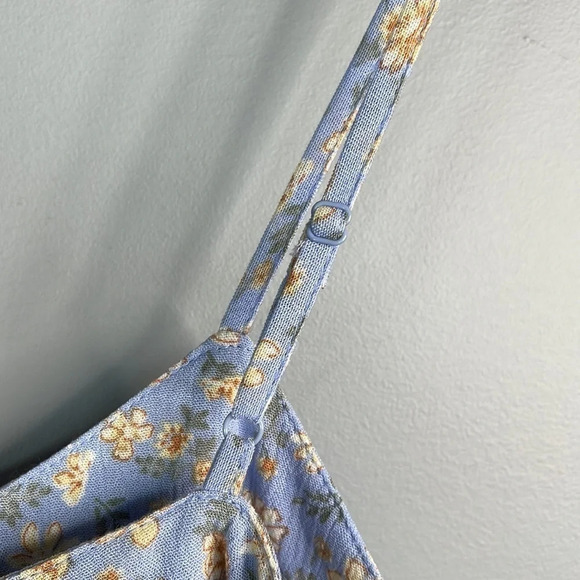 WILD SKYE Tiered Floral Maxi Dress Blue Spaghetti Strap Plisse Milkmaid S - Picture 6 of 12